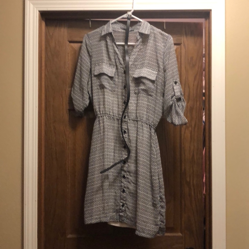 Dressy top with belt